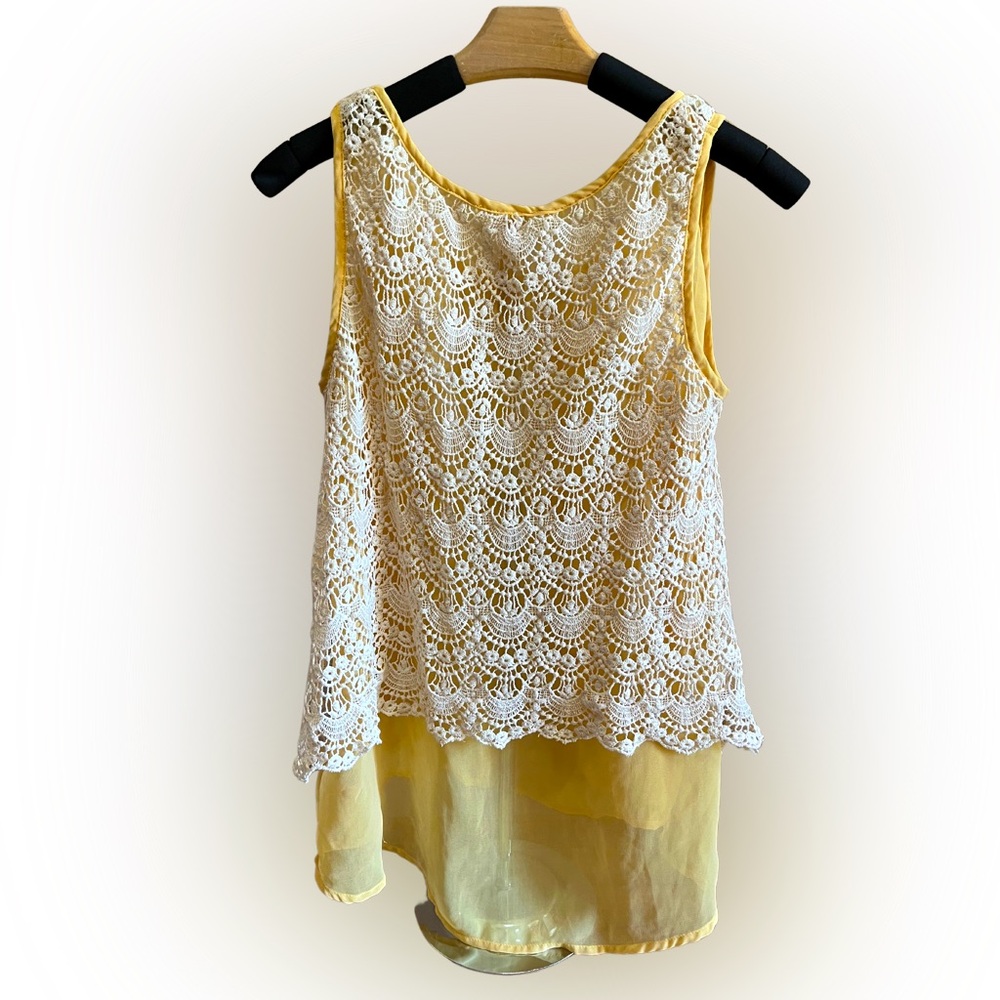 Mystree Crochet Tank Top - Picture 2 of 3